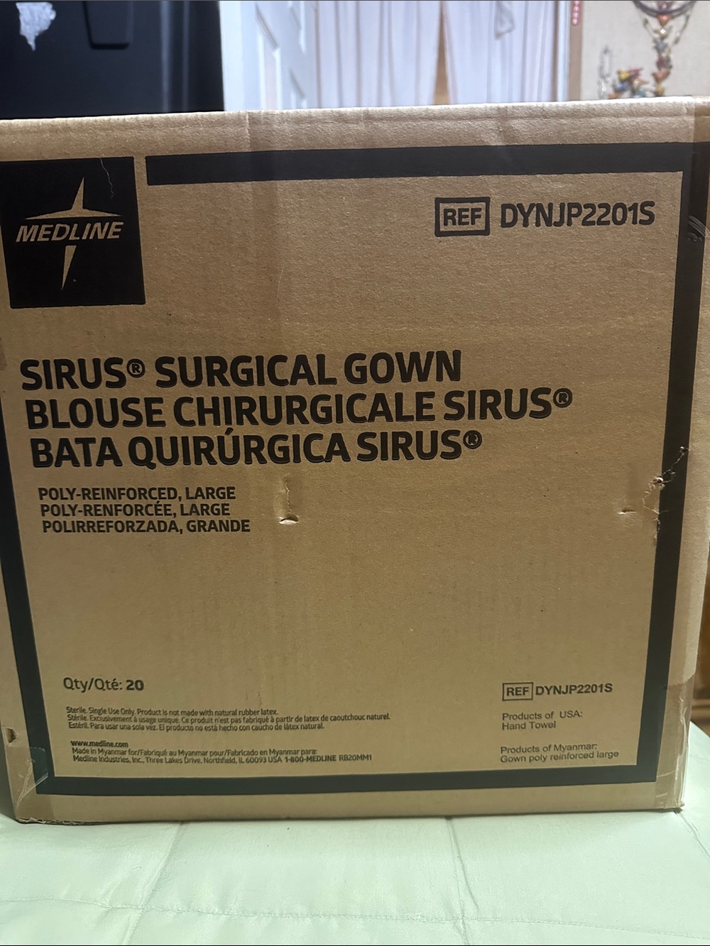 Midline: Sirus Surgical Gown large